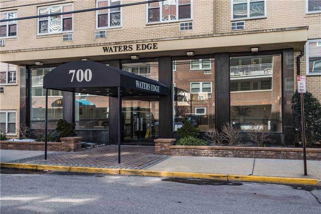 700 Shore Road - Photo 1