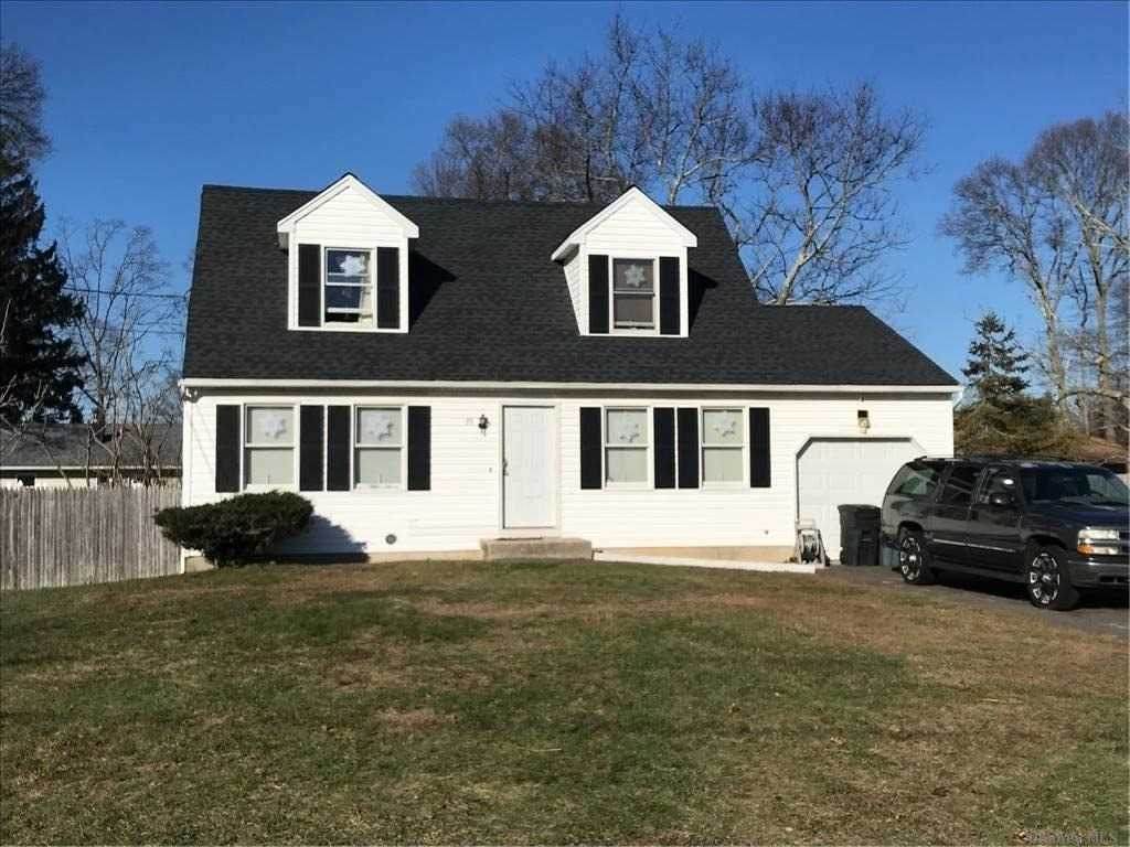 33 Stanley Drive - Photo 1