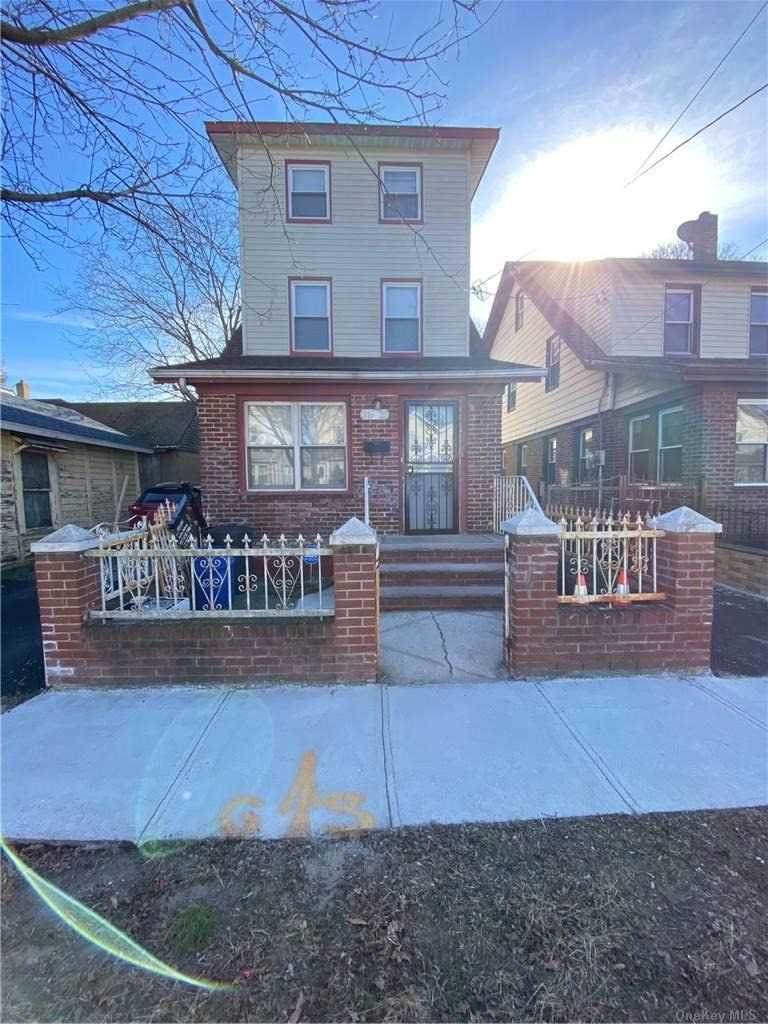 215-22 102nd Avenue - Photo 1