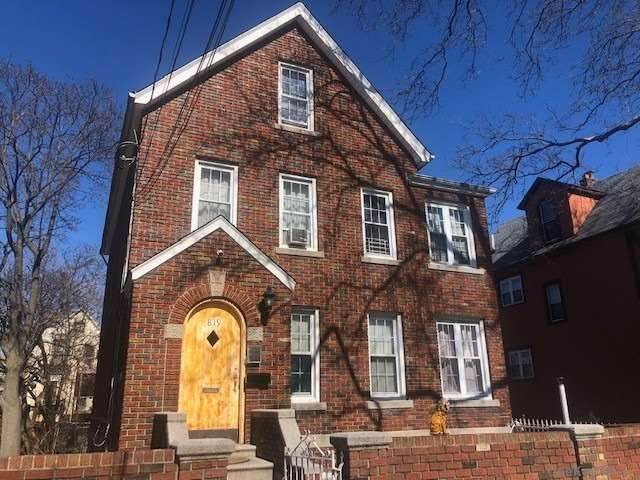 819 213th Street - Photo 1