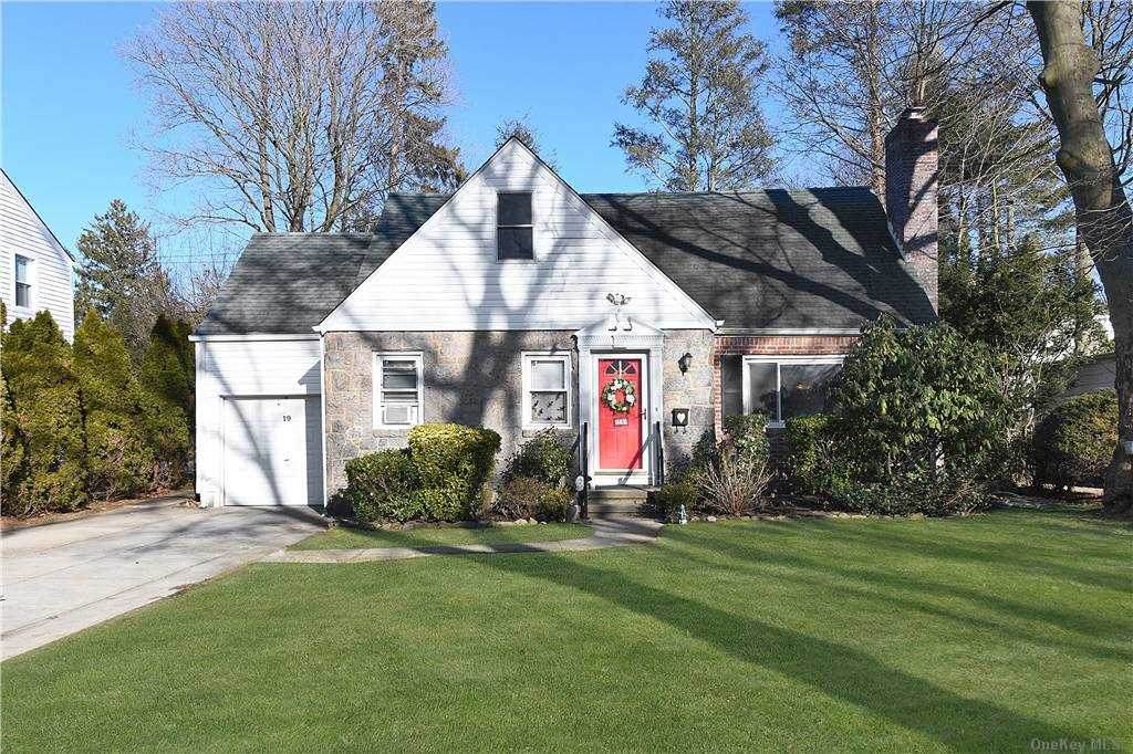 19 Cornell Drive - Photo 1