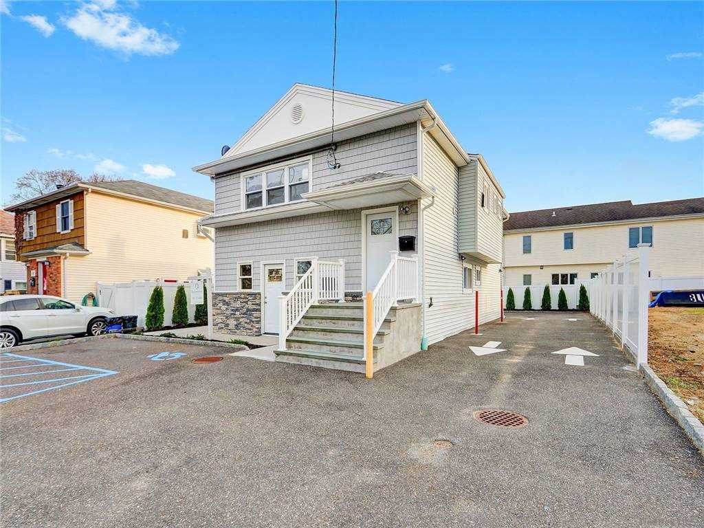 137 Glen Head Road - Photo 1