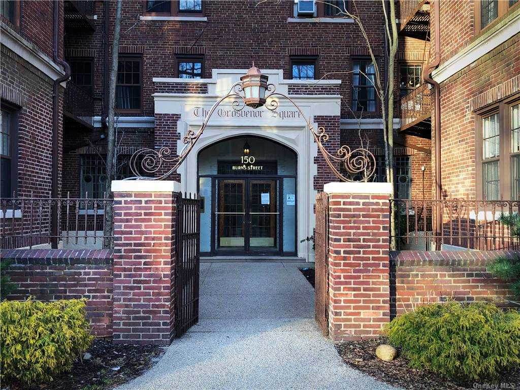 150 Burns Street - Photo 1