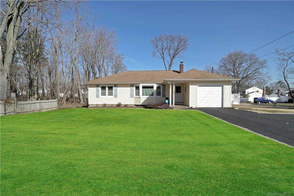 703 Townline Road - Photo 1