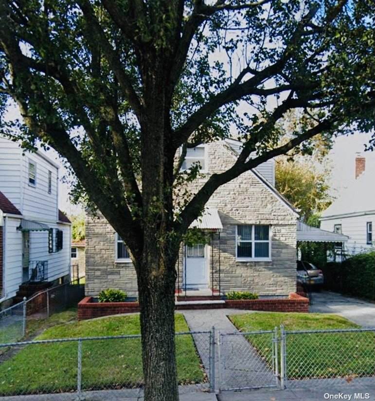 189-07 120th Avenue - Photo 1