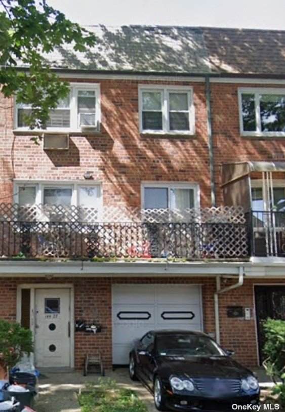 144-27 75 Road - Photo 1