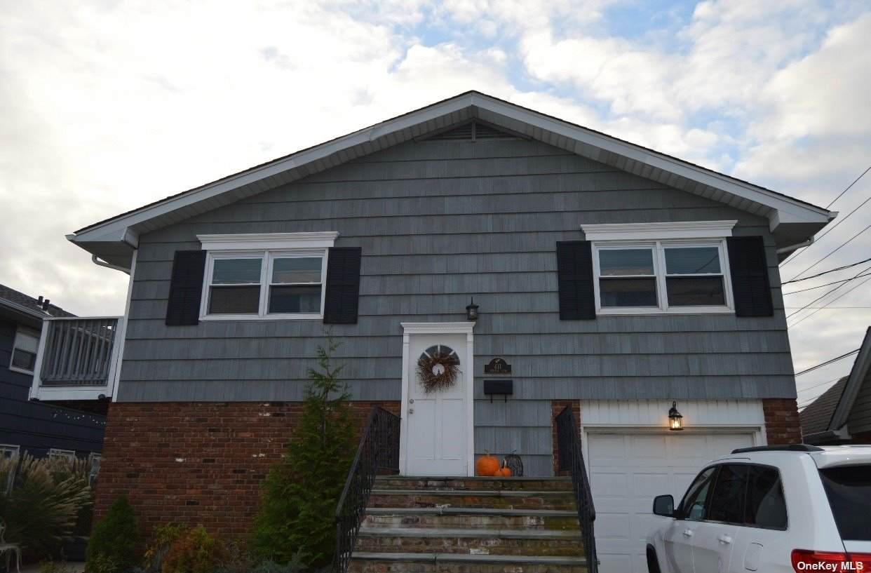 411 Neptune Boulevard - Photo 1