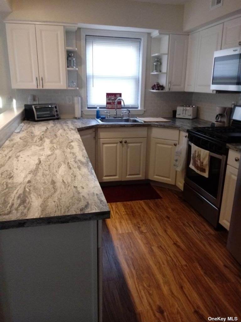 Bailey Court - Photo 1