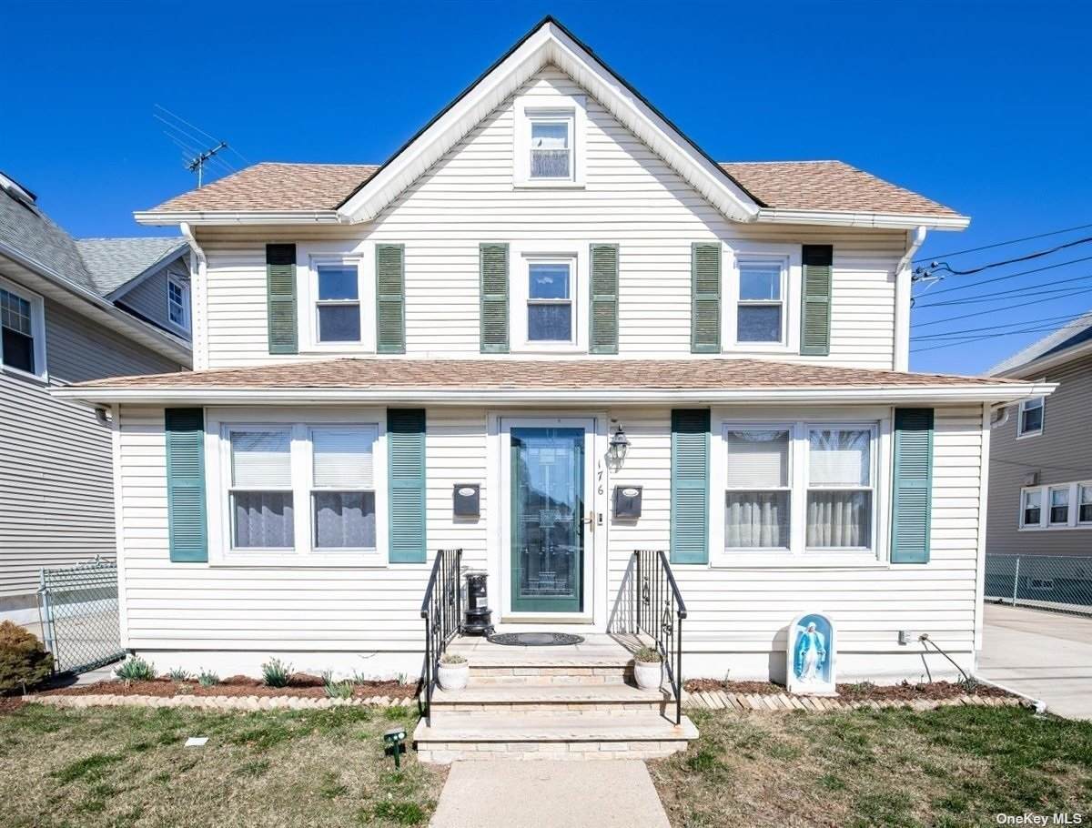 176 Jackson Avenue - Photo 1