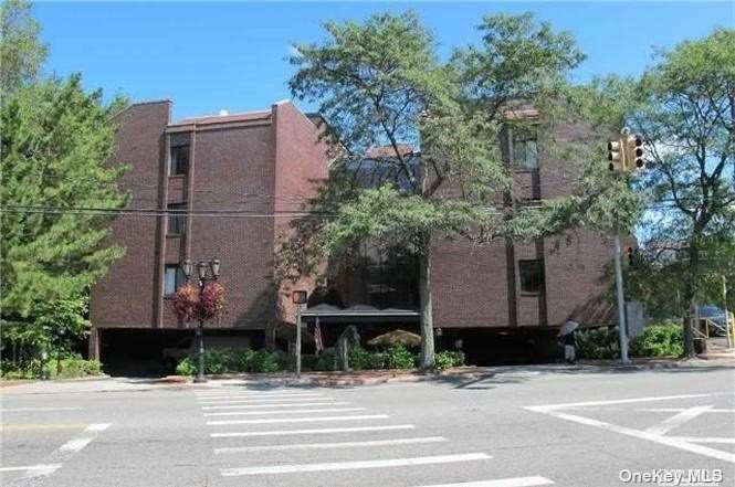 123 Middle Neck Road - Photo 1