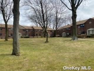 58-31 246 Crescent - Photo 1