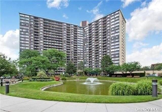 2 Bay Club Drive - Photo 1