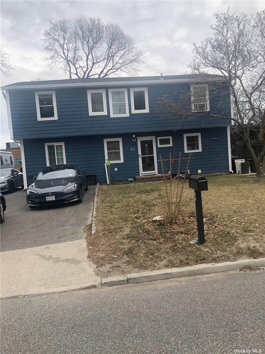 21 Paula Boulevard - Photo 1