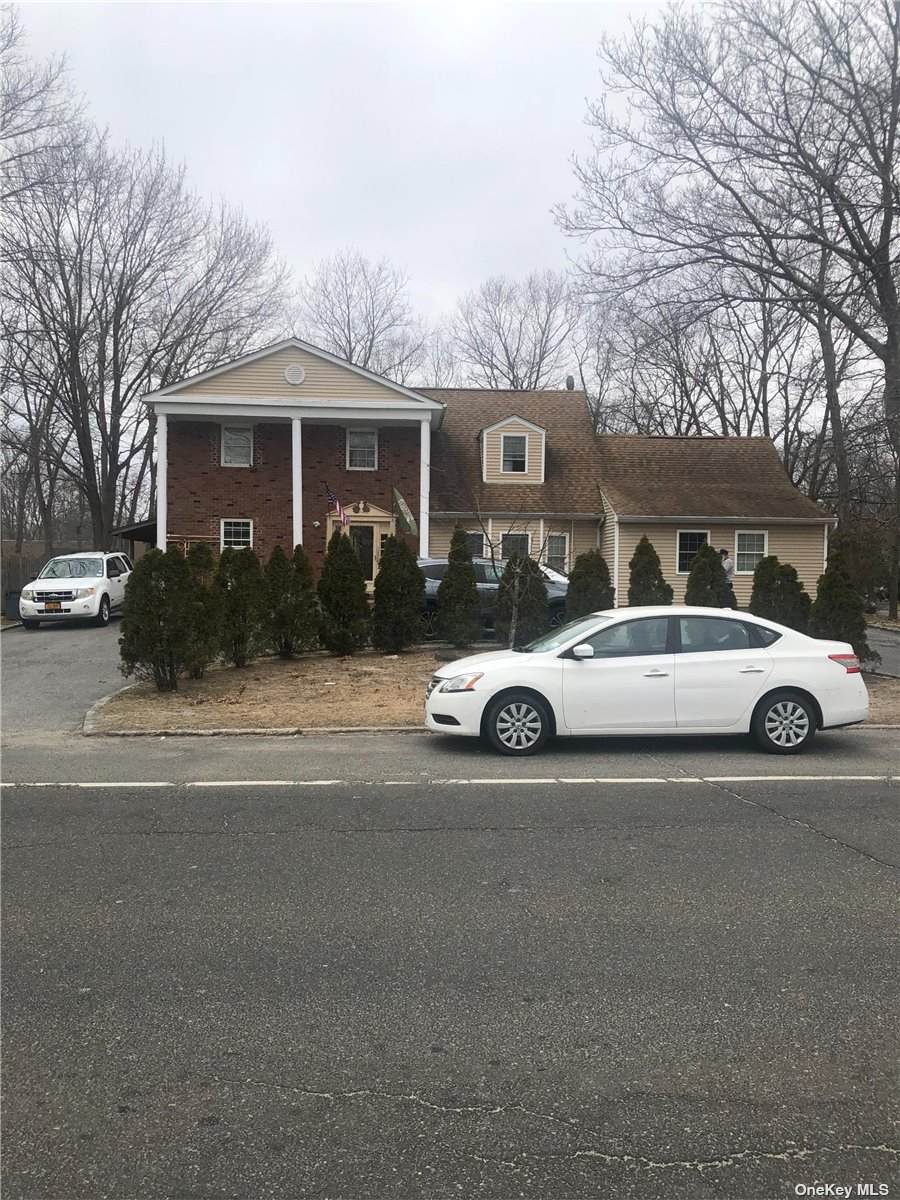 78 Morris Avenue - Photo 1