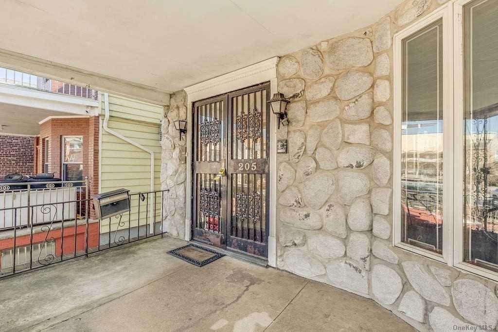 205 Bay 25th Street - Photo 1