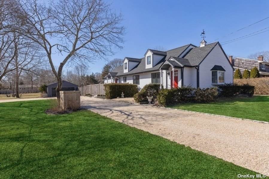 72 Bay Avenue - Photo 1