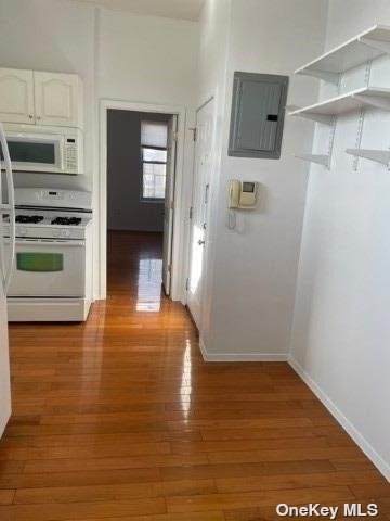 3060 Steinway Street - Photo 1