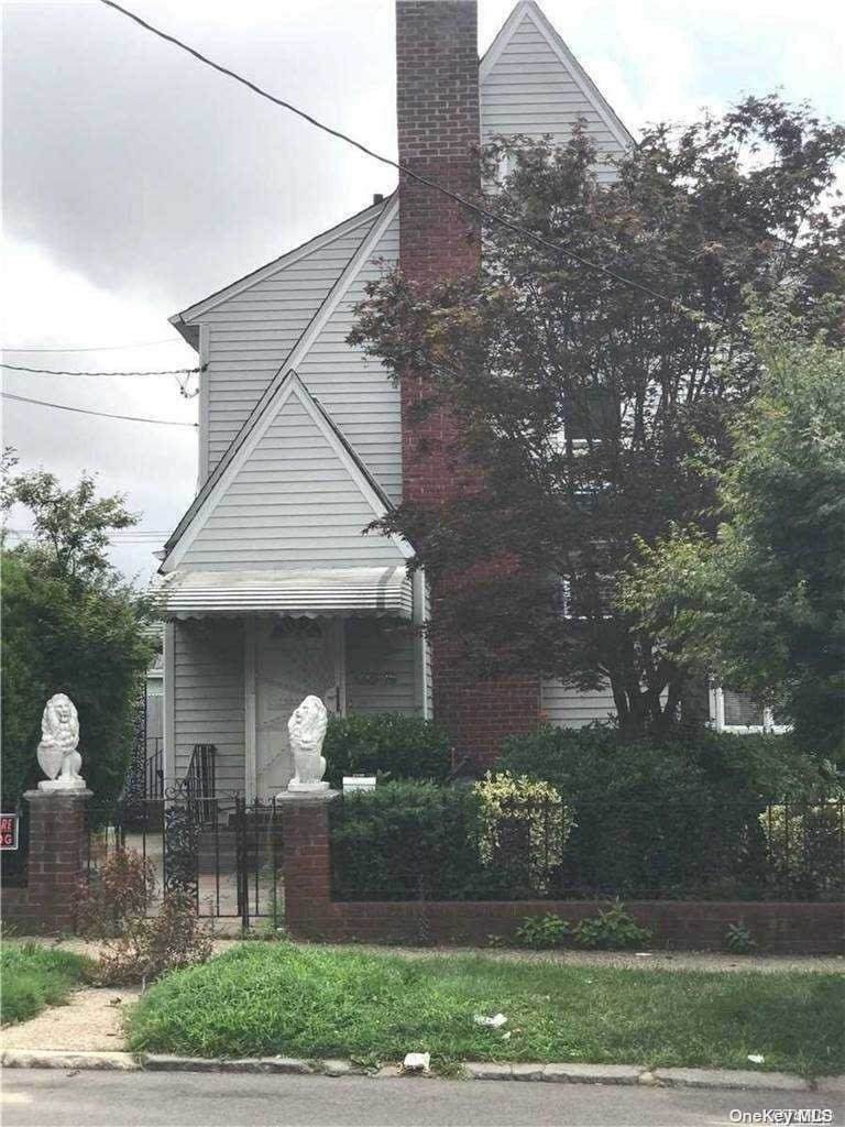143-16 Oak Ave - Photo 1