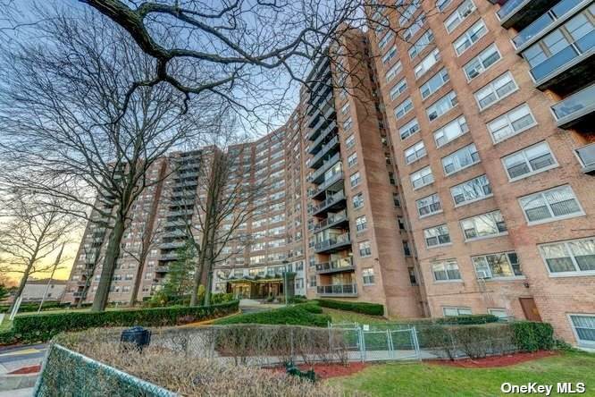 61-20 Grand Central Parkway - Photo 1