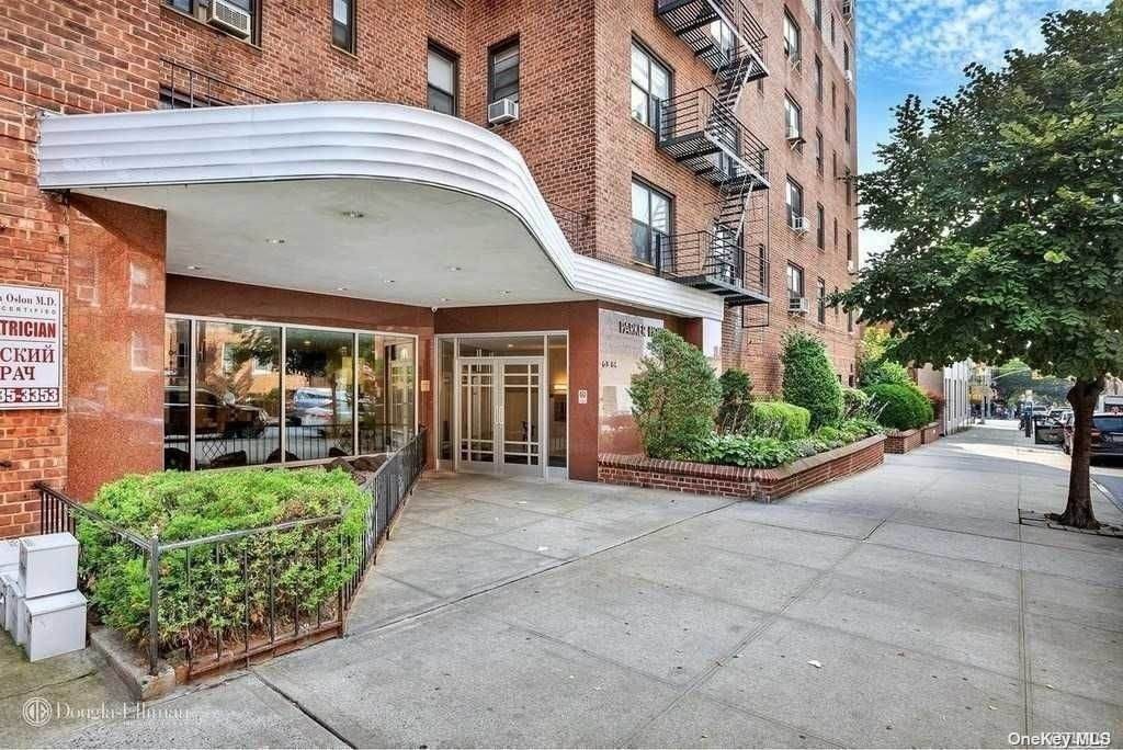 63-84 Saunders Street - Photo 1