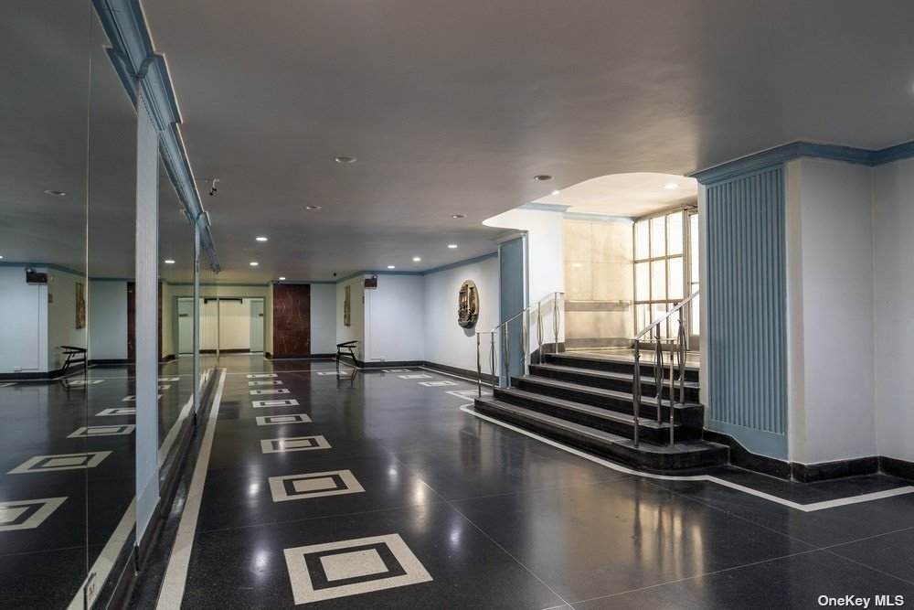 64-41 Saunders Street - Photo 1