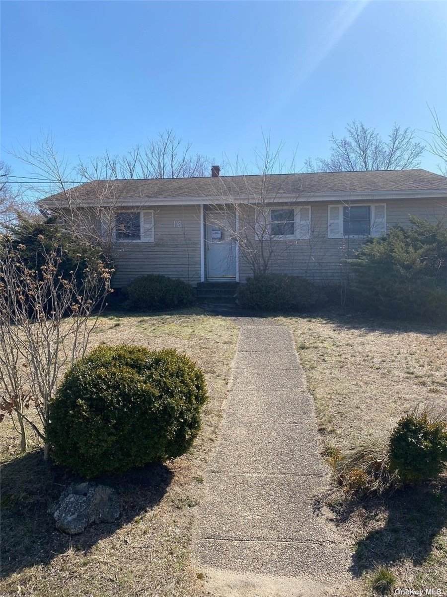 16 Adams Avenue - Photo 1