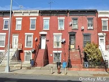67 Somers Street - Photo 1
