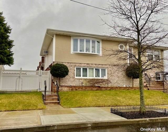 95-06 161st Avenue - Photo 1