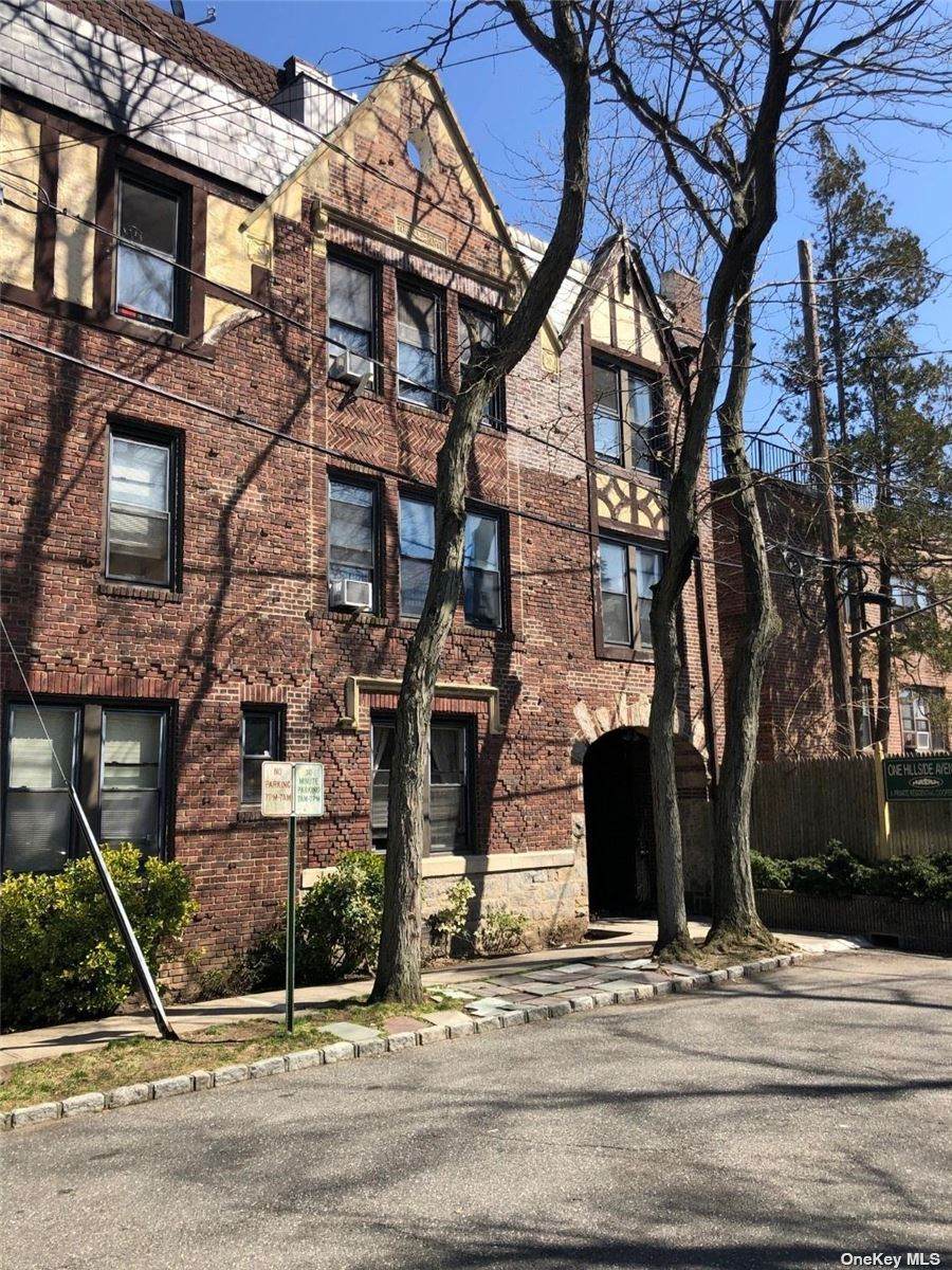 1 Hillside Avenue - Photo 1