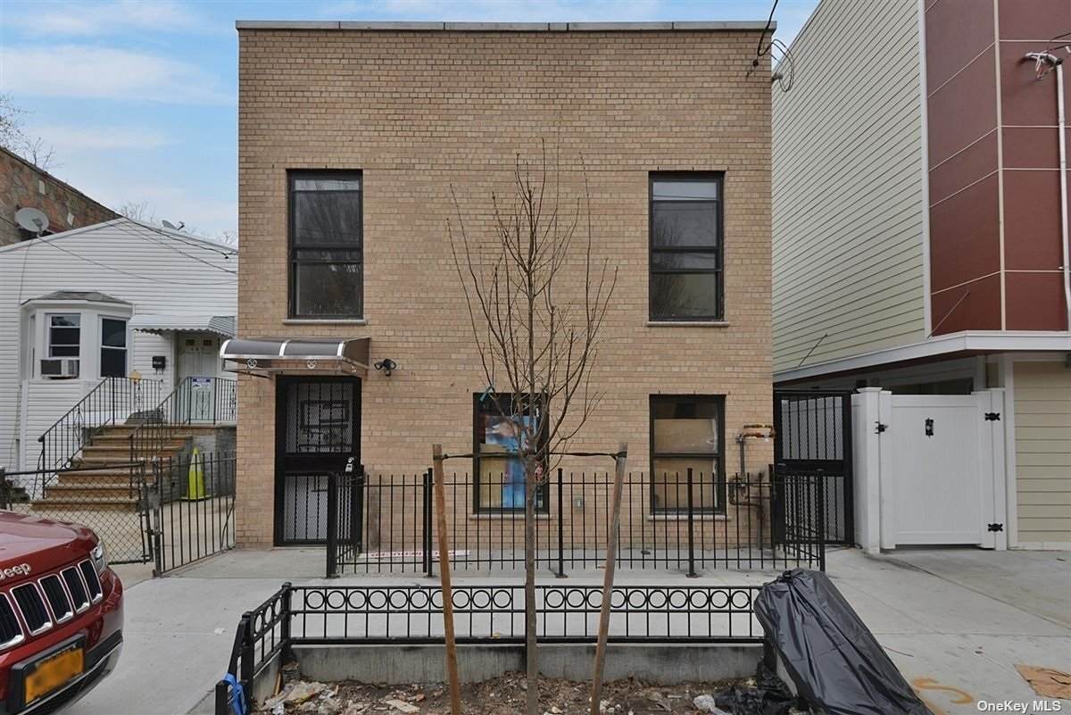 667 Linwood Street - Photo 1