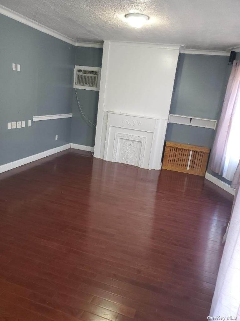 138-33 90 Avenue - Photo 1
