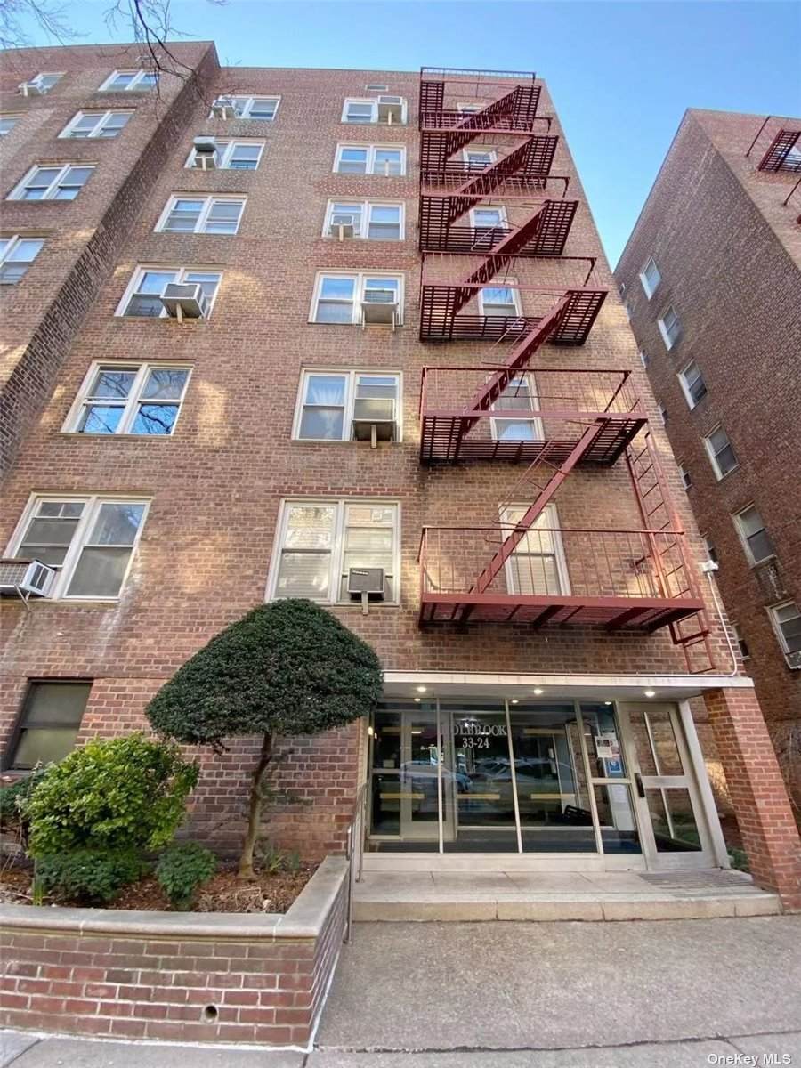 3324 91st Street - Photo 1