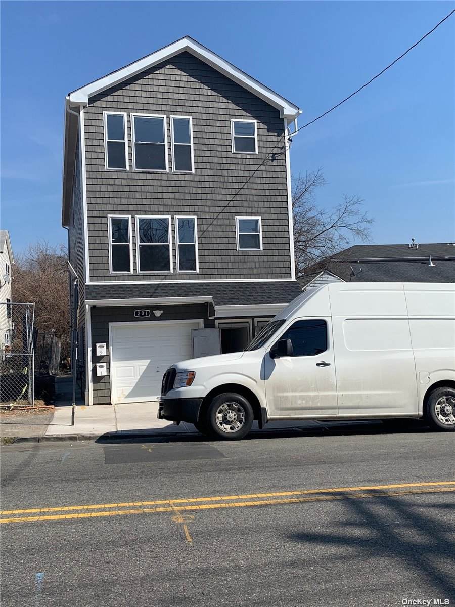 201 Rosa Parks Boulevard - Photo 1