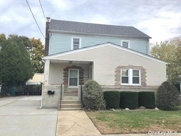 105 Burtis Street - Photo 1