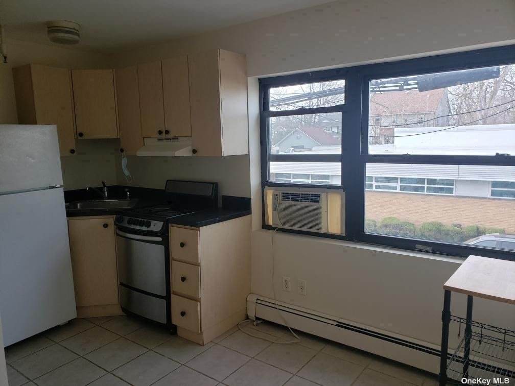 513 Central Avenue - Photo 1