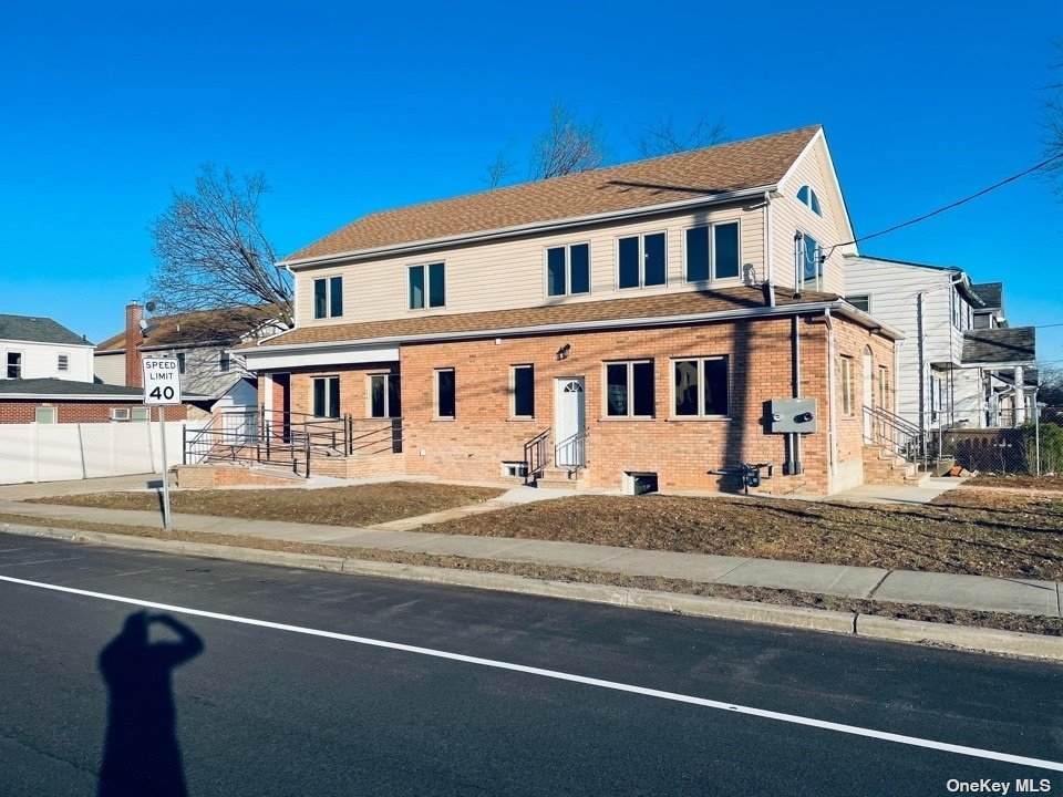 950 Hillside - Photo 1