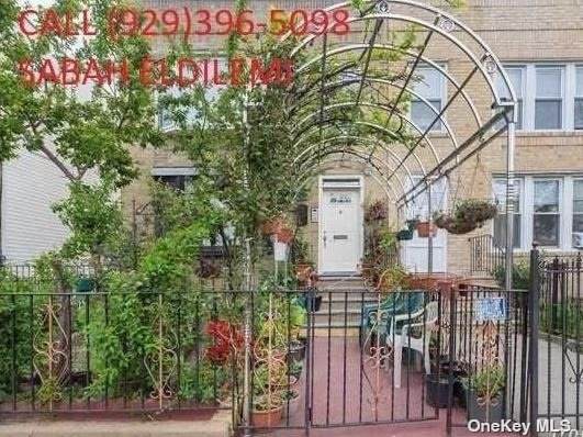 23-11 Ditmars Boulevard - Photo 1