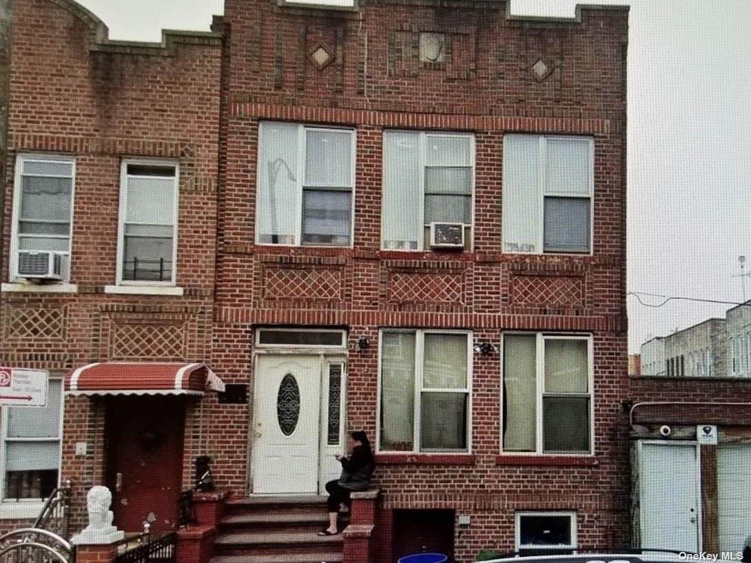 1105 Winthrop Street - Photo 1