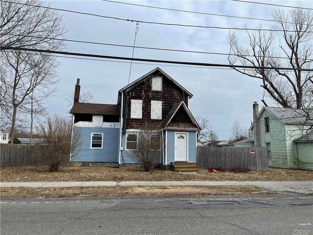 1345 5th Avenue - Photo 1