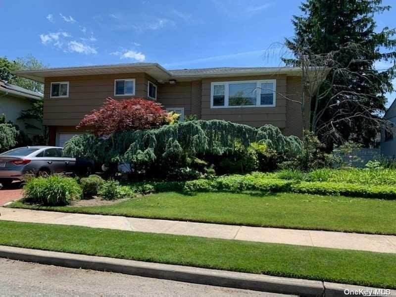 827 Lowell Street - Photo 1