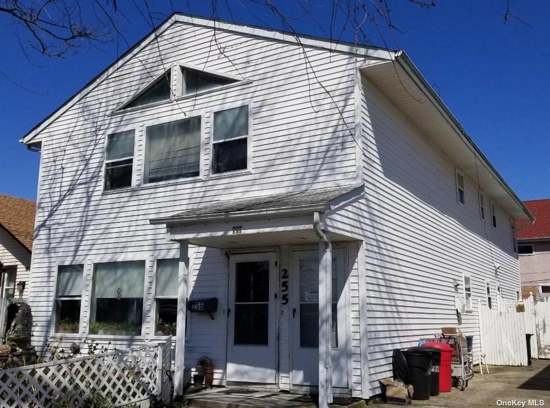 255 Hudson Street - Photo 1