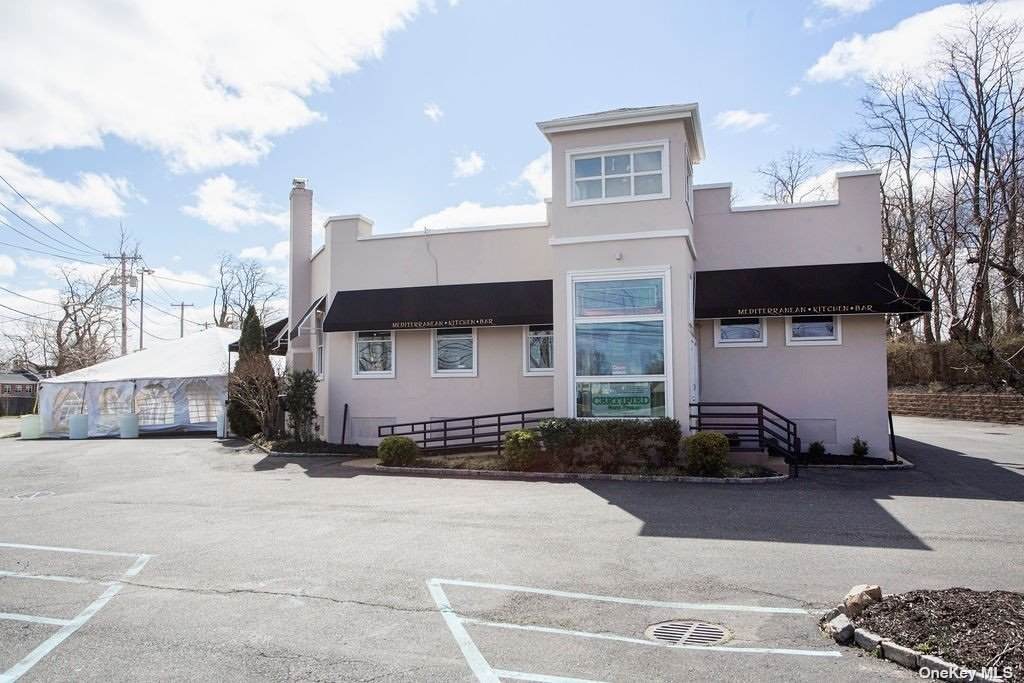 326 Jericho Turnpike - Photo 1