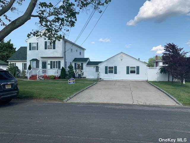 19 Nassau Avenue - Photo 1