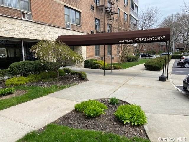 89-40 151 Avenue - Photo 1