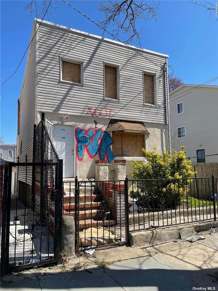 345 Schenck Avenue - Photo 1