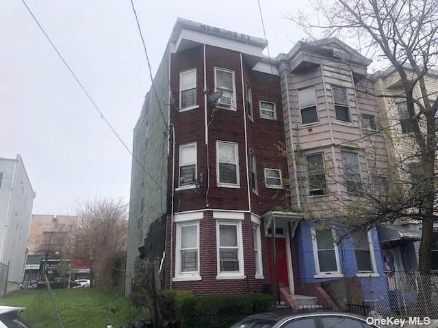 1011 Nelson Avenue - Photo 1