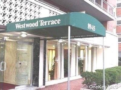 89-15 Parsons Boulevard - Photo 1