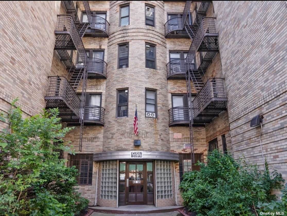 43-55 Kissena Boulevard - Photo 1