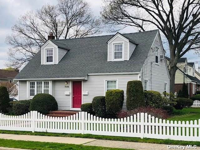 790 Roosevelt Street - Photo 1