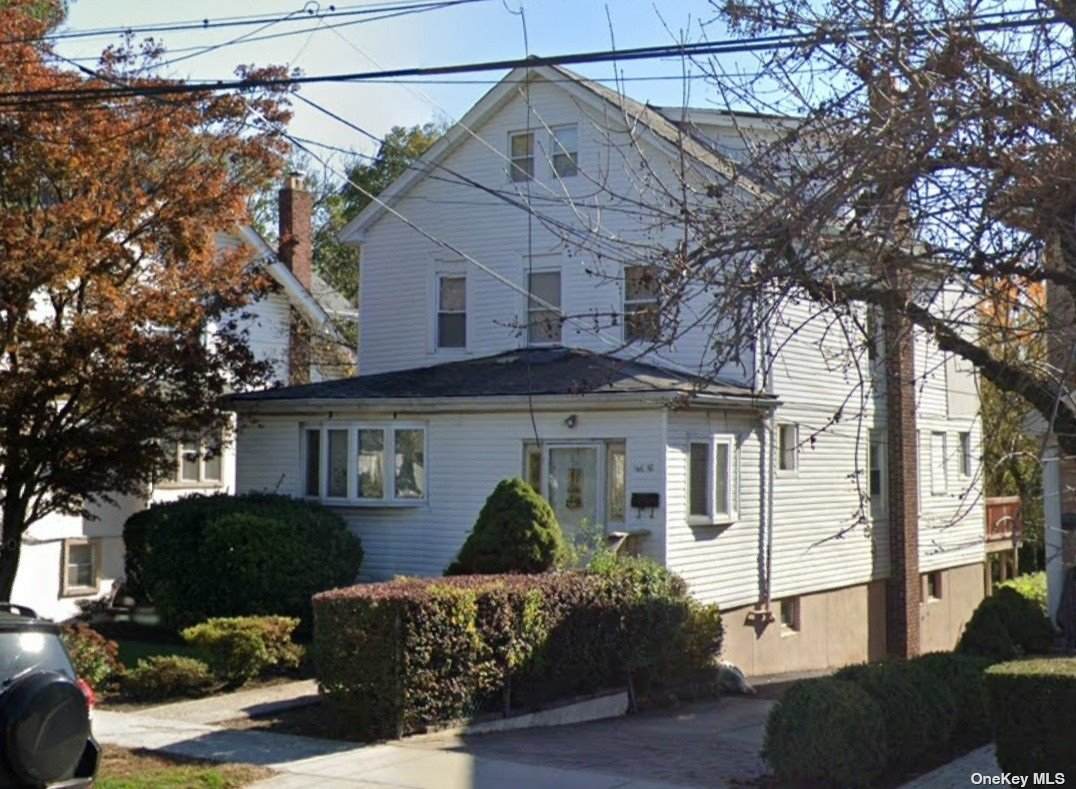 146-50 Bayside Avenue - Photo 1